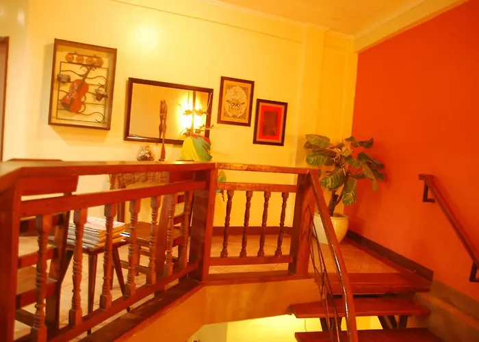 Inn Centro Mactan