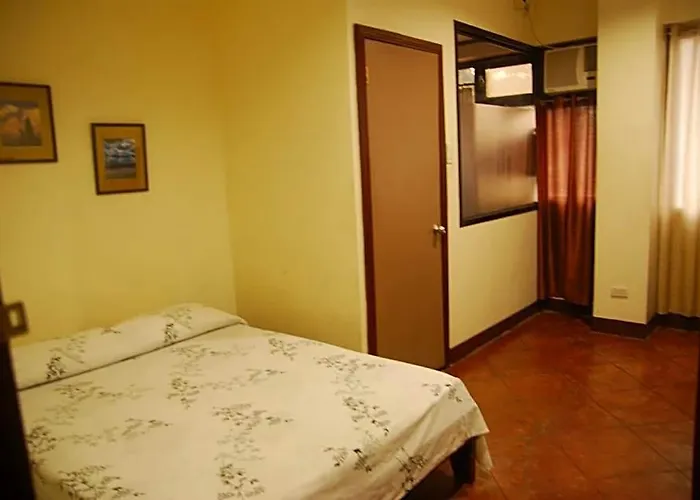 Inn Centro Mactan